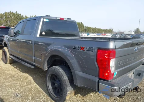 2021 Ford F-250 Xl z USA, uszkodzony, nr VIN 1FT7W2B6XMEC57900